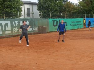 Fußballer der SG gewinnen Fußballtennis-Turnier
