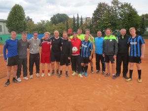 Fußballer der SG gewinnen Fußballtennis-Turnier