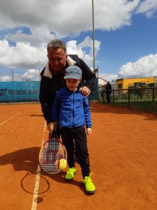 Spieltraining und kostenloses Schnuppern für Kinder und Erwachsene Spieltraining und kostenloses Schnuppern für Kinder und Erwachsene