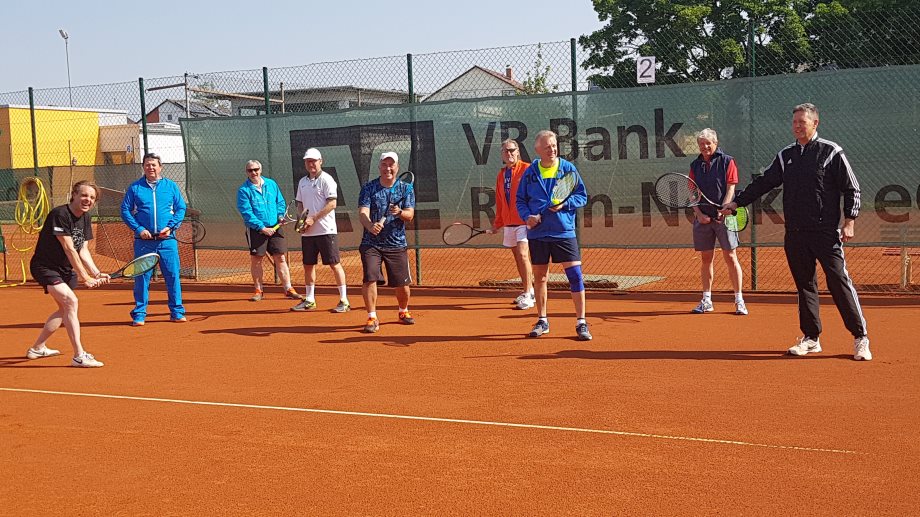 Warten auf die neue Tennissaison hat ein Ende