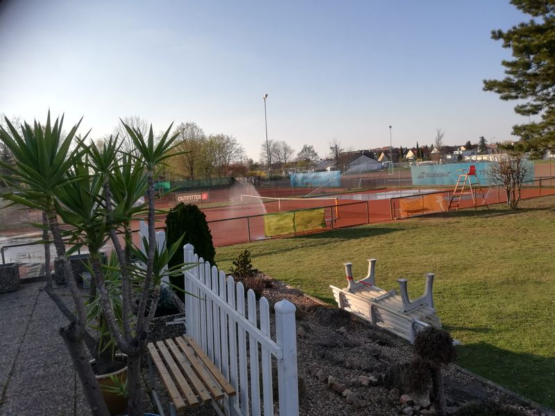 Sportliche Ostergrüße vom Tennisclub Limburgerhof