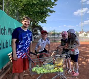 Michael Weigold  - Verstärkung für das Fit&Ball Team Michael Weigold  - Verstärkung für das Fit&Ball Team