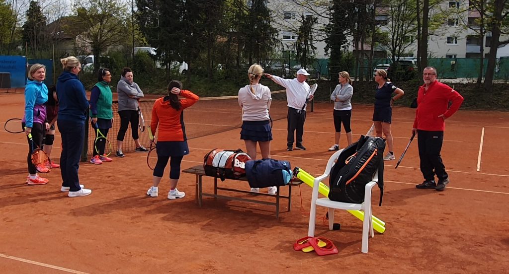 Tenniscamps für Damen und Herren