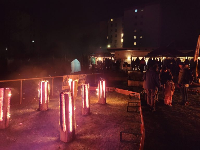 Gute Stimmung und Atmosphäre beim Schwedenfeuer